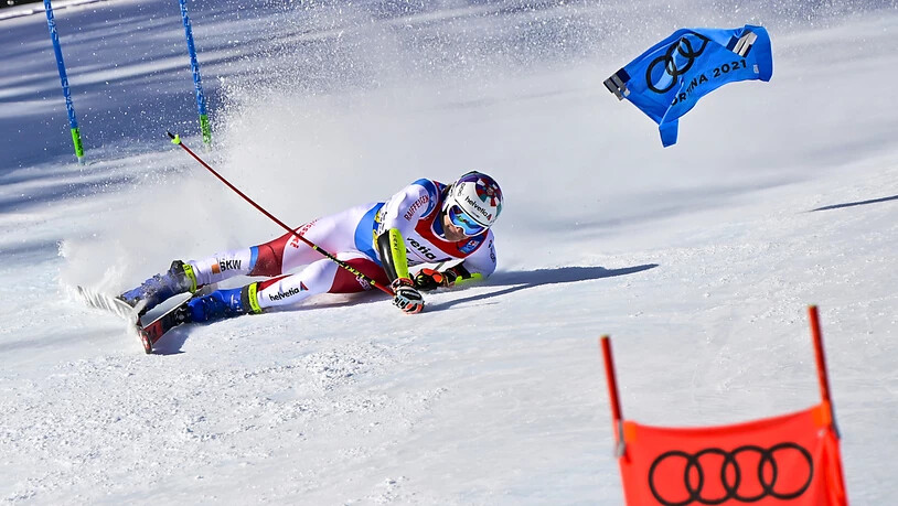Marco Odermatts Medaillenhoffnung zerschlägt sich im Riesenslalom