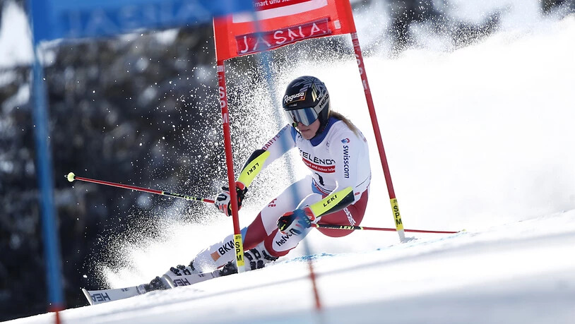 Lara Gut-Behramis beeindruckende Podestserie im Weltcup droht zu reissen. Die Tessinerin liegt nach dem ersten Lauf des Riesenslaloms in Jasna ausserhalb der Top 10