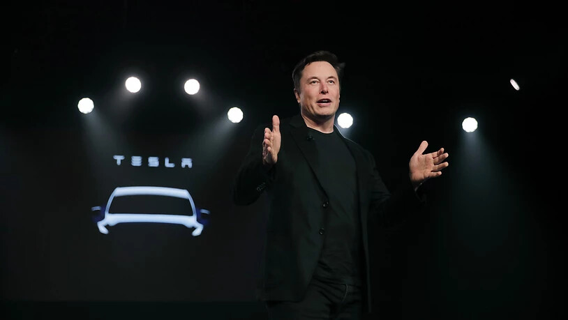 Elon Musk ist neu der "Technoking of Tesla". Der Besitzer des Elektroauto-Herstellers krönte zudem Finanzchef Zack Kirkhorn zum "Master of Coin".(Archivbild)