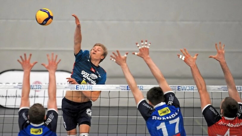Kein Durchkommen: Die Näfelser, hier mit Antti Ronkainen, ziehen gegen Jona in der Serie um Platz fünf den Kürzeren.