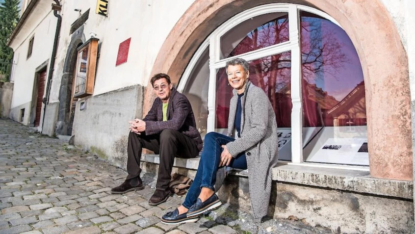 Kündigung aus «Altersschwäche»: Reto Bernetta und Rita Cavegn haben mehrere Jahrzehnte die Geschicke der Klibühni in der Churer Altstadt bestimmt und wollen nach einer Übergangszeit die Verantwortung abgeben.