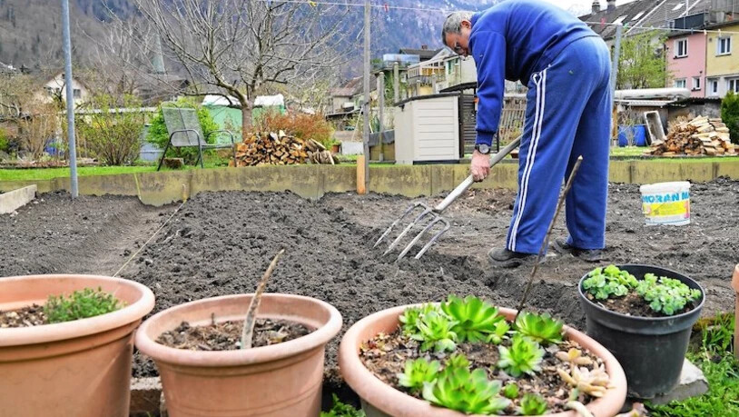 Es ist angerichtet: Nach Regen, Schnee und Frost ist der Boden endlich parat für das Bepflanzen.