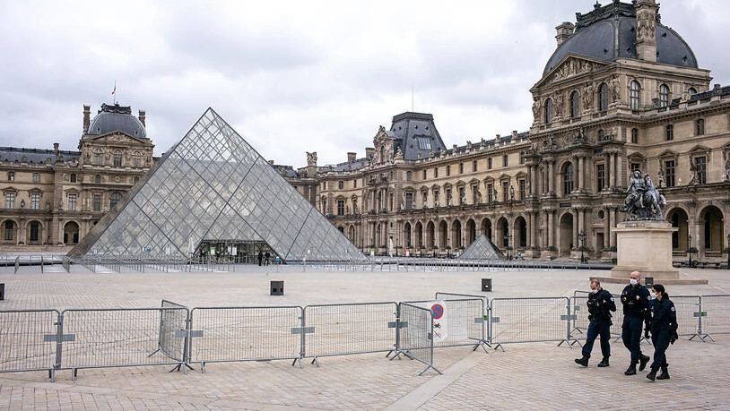 ARCHIV - Der Louvre besitzt eine der größten Sammlungen weltweit. Foto: Elko Hirsch/dpa