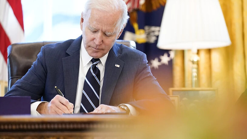 ARCHIV - US-Präsident Joe Biden im Oval Office des Weißen Hauses. Foto: Andrew Harnik/AP/dpa