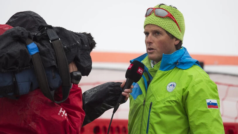 Mauro Pini, damals als Trainer der Slowenin Tina Maze, gibt dem RSI anlässlich der Olympischen Spiele in Sotschi Auskunft