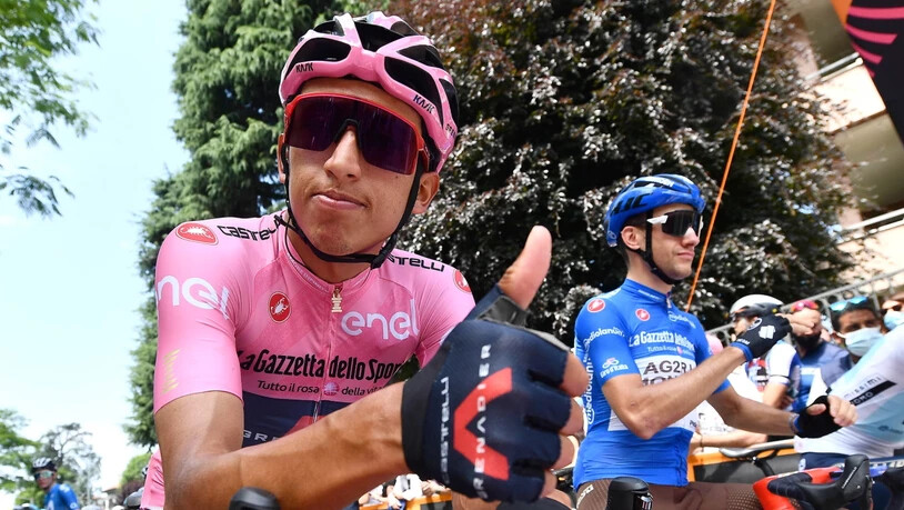 Daumen hoch bei Egan Bernal: Er steigt als Leader in die letzte Etappe des Giro d'Italia