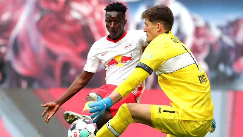 Konstant starke Leistungen mit dem VfB Stuttgart: Gregor Kobel gegen Leipzigs Amadou Haidara
