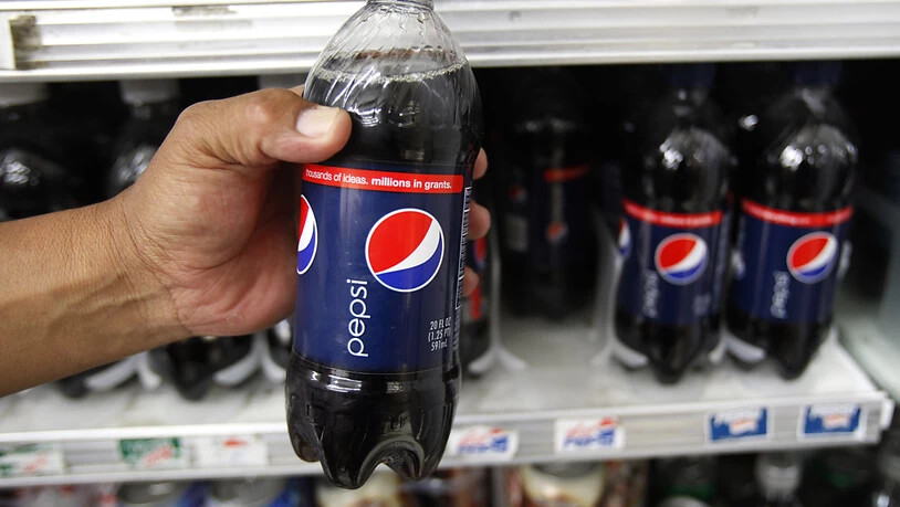 Pepsi will den Zuckergehalt in den in der EU angebotenen Getränken bis 2030 halbieren. (Archivbild)