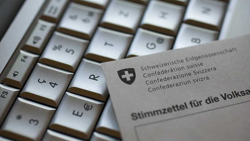 Der Bund startet die Überprüfung des neuen E-Voting-Systems der Schweizerischen Post. (Symbolbild)