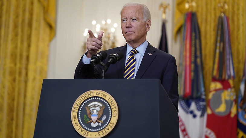 Joe Biden, Präsident der USA, spricht über den amerikanischen Truppenabzug aus Afghanistan im East Room des Weißen Hauses. Foto: Evan Vucci/AP/dpa