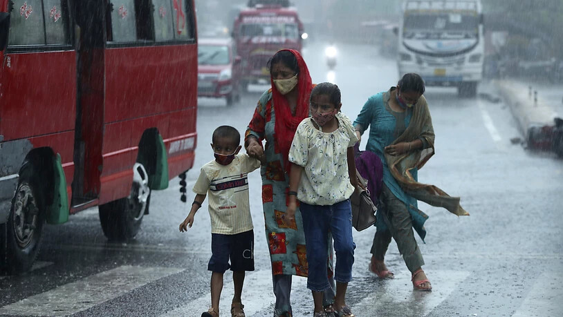 Die Monsunzeit in Indien hat in diesem Jahr bereits zahlreiche Opfer gefordert. Foto: Channi Anand/AP/dpa