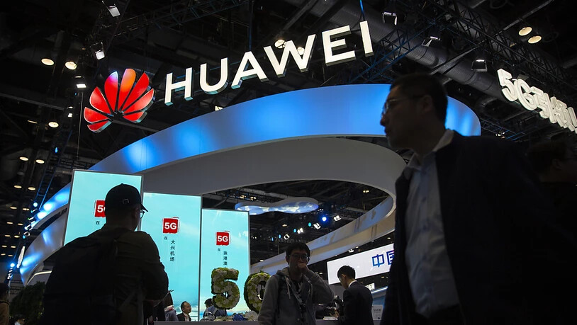Huawei hat durch US-Sanktionen den Zugang zu wichtigen westlichen Technologien verloren und könnte auch verstärkt aus Mobilfunk-Netzen herausgehalten werden. (Archivbild)