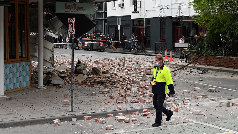 Ein Erdbeben hat in der australischen Metropole Melbourne erhebliche Schäden verursacht.