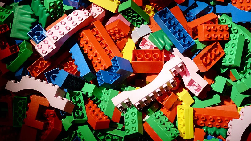 ARCHIV - Eine hohe Nachfrage und weniger Corona-Beschränkungen bescherten dem dänischen Lego-Konzern ein sattes Gewinnplus im ersten Halbjahr 2021. Foto: Jens Kalaene/ZB/dpa
