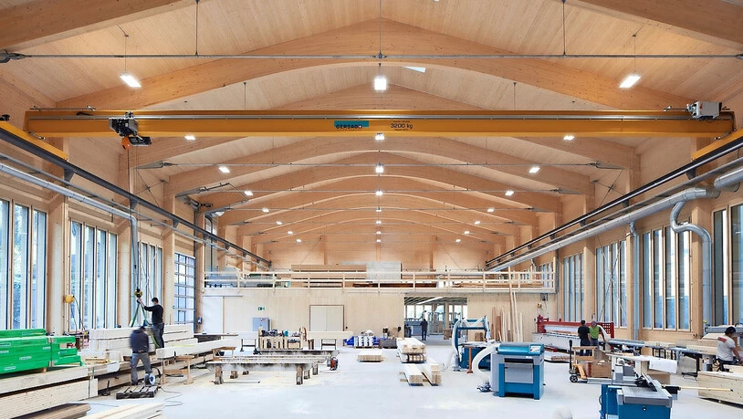 Beispielhaft: Die Marti AG Holzbau wird für ihren Zimmerei- und Schreinerei-Neubau ausgezeichnet.