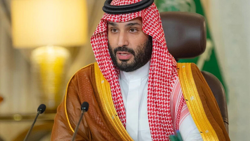 Mohammed bin Salman al-Saud, Kronprinz von Saudi-Arabien, eröffnet das Saudi Green Initiative Forum. Der weltweit führende Ölexporteur Saudi-Arabien will bis zum Jahr 2060 klimaneutral werden. Das kündigte bin Salman am Samstag an. Foto: -/SPA/dpa -…