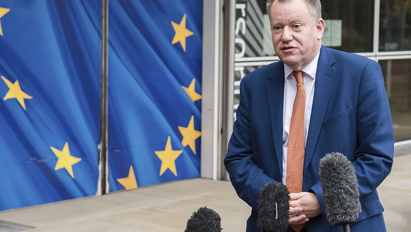 Brexit-Minister David Frost spricht im EU-Hauptquartier mit den Medien. Foto: Geert Vanden Wijngaert/AP/dpa