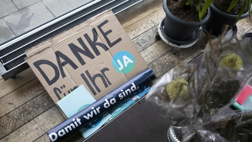 Das Covid-19-Gesetz, die Pflegeinitiative und die Justizinitiative vermochten im Durchschnitt 64,41 Prozent der Stimmberechtigten hinter dem Ofen hervorzulocken. Der heutige Abstimmungssonntag war damit derjenige mit der vierthöchsten Stimmbeteiligung…