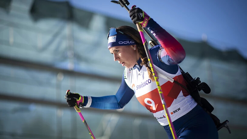 Lena Häcki, in dieser Archivaufnahme mit der Startnummer 9, läuft in Östersund in den 9. Rang.