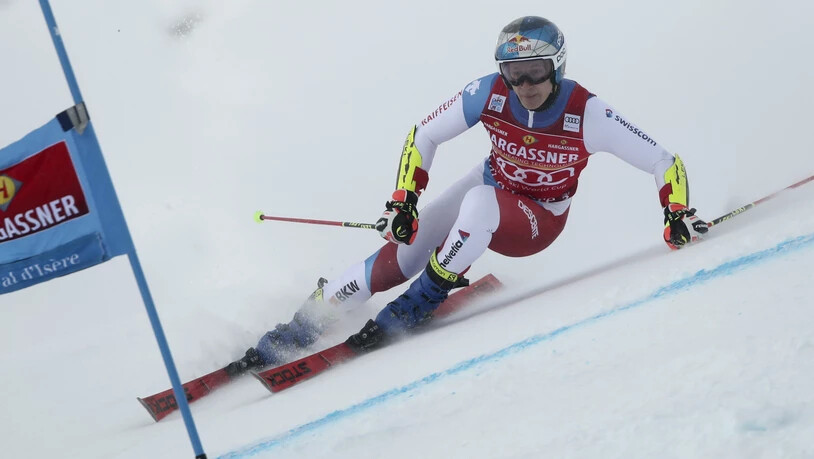 Marco Odermatt carvte in Val d'Isère so schnell wie sonst keiner die steile Piste "Face de Bellevarde" hinunter