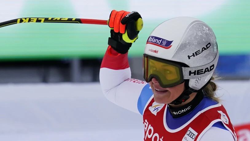 Siegerpose in Garmisch: Corinne Suter gewinnt die letzten Weltcup-Abfahrt vor den Olympischen Spielen