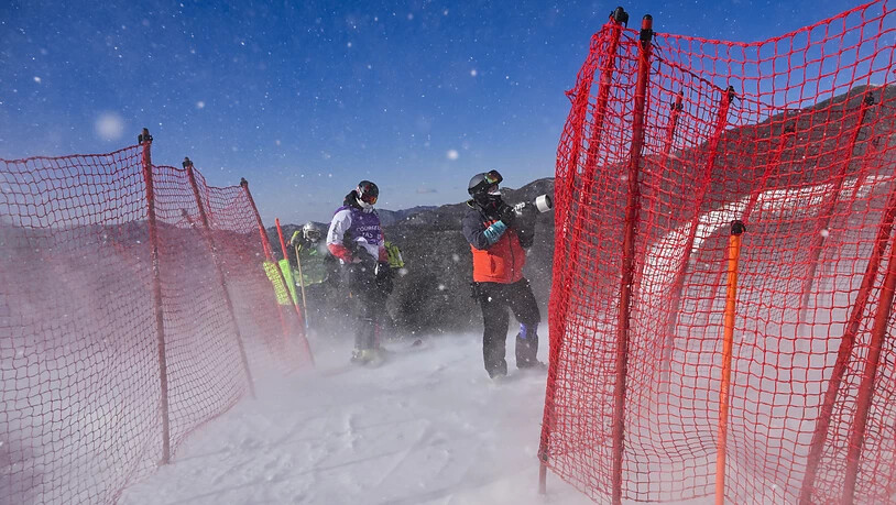 Für die Männerabfahrt der Skirennfahrer blies der Wind am Sonntag zu stark