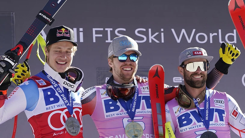 Stehen Marco Odermatt (links) und Aleksander Kilde (Mitte) wieder gemeinsam auf dem Super-G-Podest wie hier im Dezember im Weltcup in Beaver Creek?