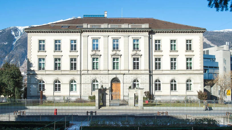 Das Staatsgebäudes an der Churer Grabenstrasse wird dem neuen Obergericht als Domizil dienen. 