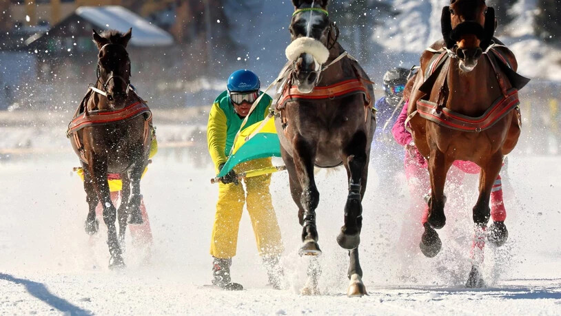 Franco Moro gewinnt mit Praetorius das Skikjöringrennen ‘Grand Prix Credit Suisse’ am dritten Renntag von White Turf St. Moritz.