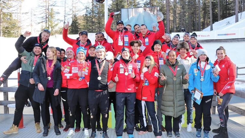 Glückliche Sieger: Alle Medaillengewinner strahlen am Sonntag um die Wette.