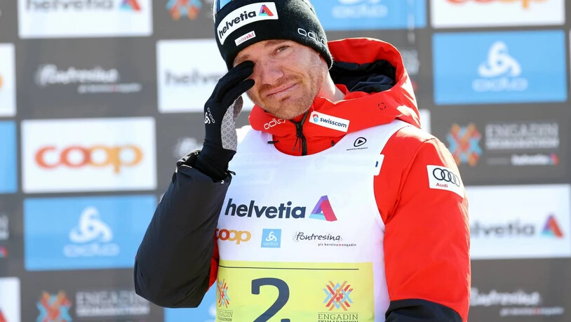 Verabschiedung: Der Zweitplatzierte Dario Cologna mit Tränen in den Augen auf dem Podium.