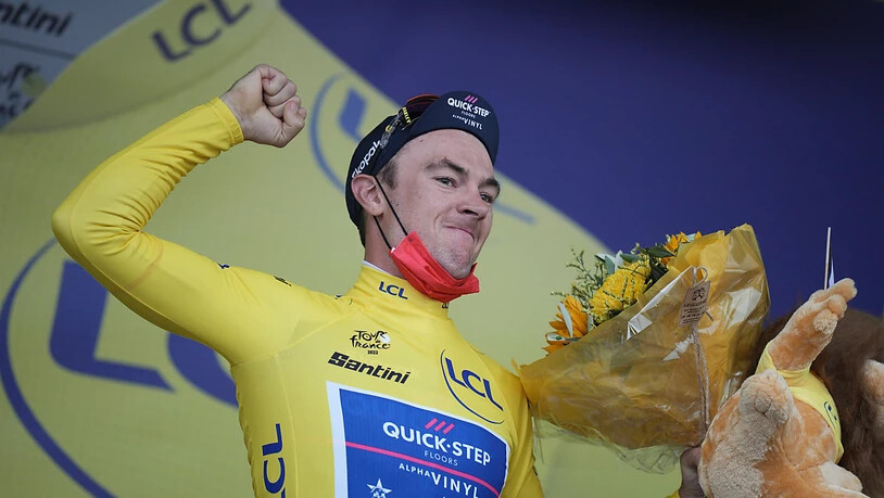 Yves Lampaert strahlender Sieger im Maillot jaune