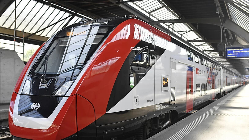 Ein Exemplar des neuen Fernverkehr-Doppelstockzugs Dosto im Zürcher Hauptbahnhof. (Archivbild)