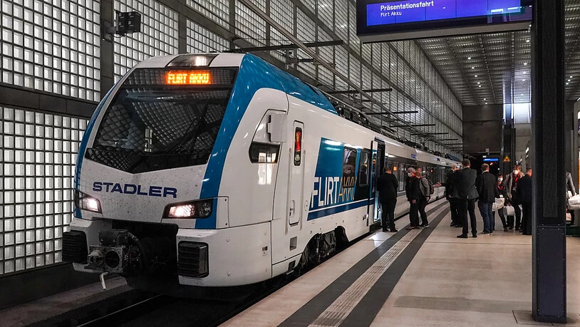 Der Zugbauer Stadler hat einen weiteren Auftrag aus Deutschland erhalten. Die Ostschweizer liefern 19 FLIRT-Züge an die Deutsche Bahn, die in Rheinland-Pfalz und im Saarland zum Einsatz kommen.(Archivbild)