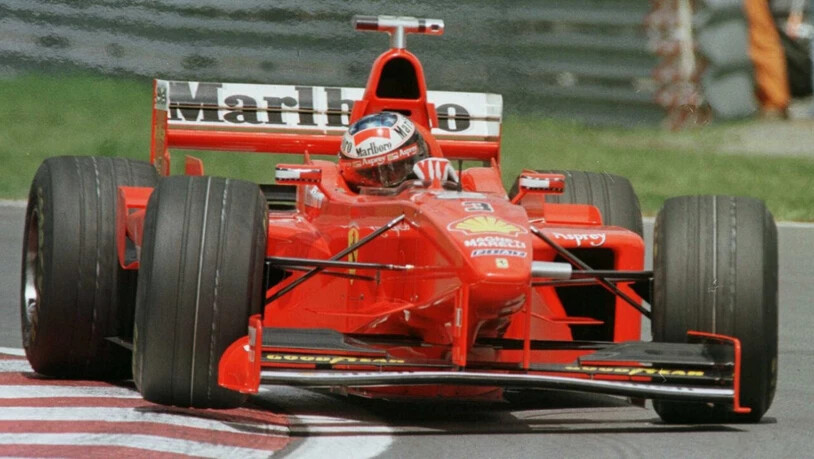 In vier Rennen ungeschlagen: Michael Schumacher steuert den Ferrari, der nun für sechs Millionen Dollar versteigert wurde, über den Circuit in Kanada