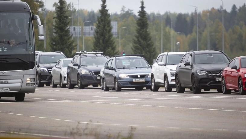 ARCHIV - Nach der russischen Teilmobilmachung für den Krieg gegen die Ukraine beobachtete der finnische Grenzschutz an der Grenze zu Russland mehr Verkehr als gewöhnlich. Foto: Sasu Mäkinen/Lehtikuva/dpa