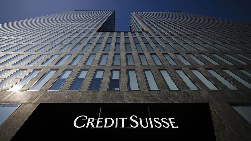 Die Credit Suisse leidet weiterhin unter den schwierigen Marktbedingungen. Auch im vierten Quartal dürfte ein hoher Verlust resultieren.(Archivbild)
