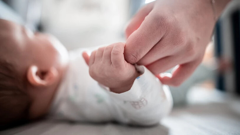Eine US-Organisation hat zwei Babys, die von einer Leihmutter aus der Ostukraine ausgetragen und nach Kriegsbeginn in Russland geboren wurden, aus einem russischen Waisenhaus "gerettet". (Symbolbild)
