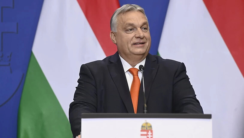 Viktor Orban, Ministerpräsident von Ungarn,  spricht während einer internationalen Jahresend-Pressekonferenz im Regierungssitz. Foto: Szilard Koszticsak/MTI/AP/dpa