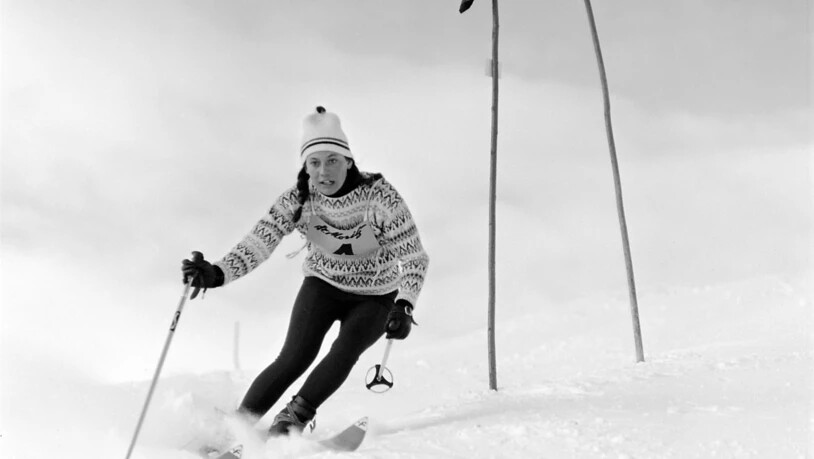 Die Skirennfahrerin Rosi Mittermaier beim Riesenslalom in St. Moritz, aufgenommen am 1. Dezember 1968