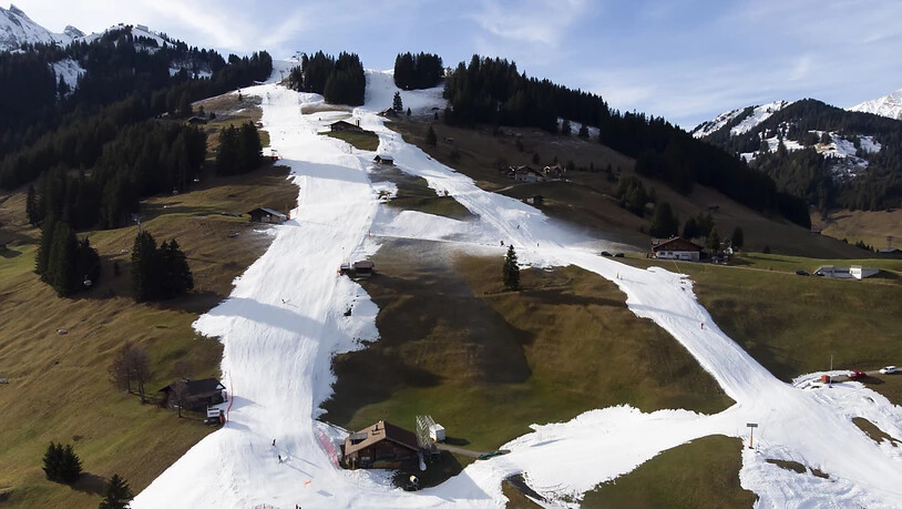 Grösste Herausforderung sind in diesem Jahr die hohen Temperaturen und der sehr spärlich vorhandene Schnee
