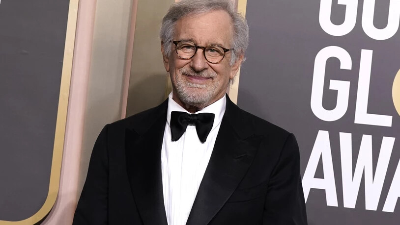 Steven Spielberg kommt zur Verleihung der Golden Globes. Foto: Jordan Strauss/Invision/AP/dpa