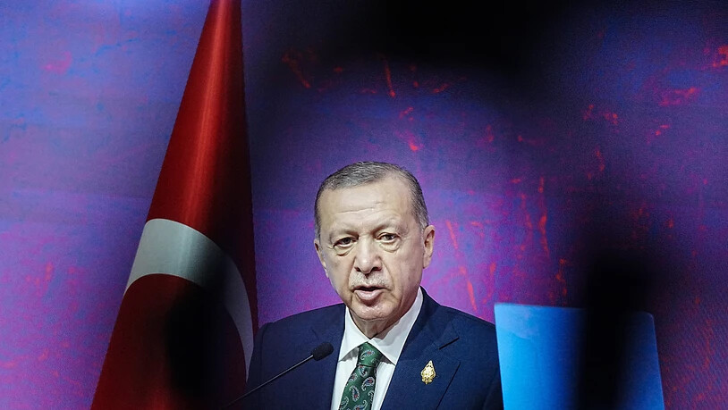 FILED - Recep Tayyip Erdogans Wiederwahl ist nicht gesichert. Der Vorzug der Wahlen könnte eine Taktik sein. Photo: Kay Nietfeld/dpa