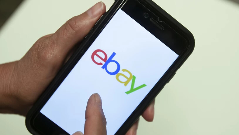 Die Online-Handelsplattform Ebay hat im Weihnachtsquartal, das von Inflations- und Wachstumssorgen geprägt war, weitere Abstriche machen müssen. In den drei Monaten bis Ende Dezember sanken die Erlöse im Jahresvergleich um vier Prozent auf 2,5 Milliarden…