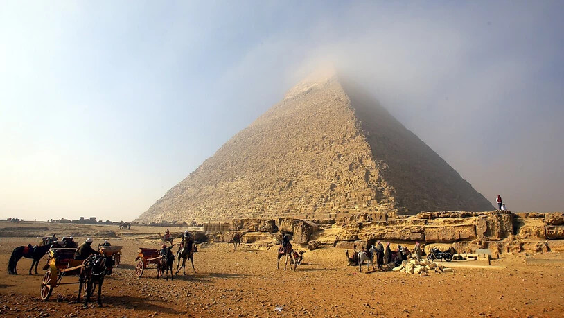 Die Cheops-Pyramide ist die älteste und grösste der drei Pyramiden von Gizeh. (Archivbild)