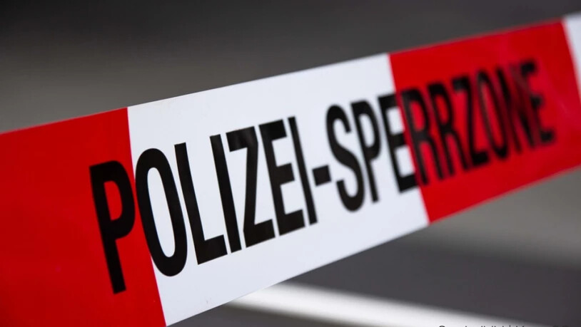 Nach dem Tötungsdelikt vom 12. Februar an einem 49-jährigen Mann in Rebstein hat die St. Galler Kantonspolizei zwei tatverdächtige Personen festgenommen. (Symbolbild)
