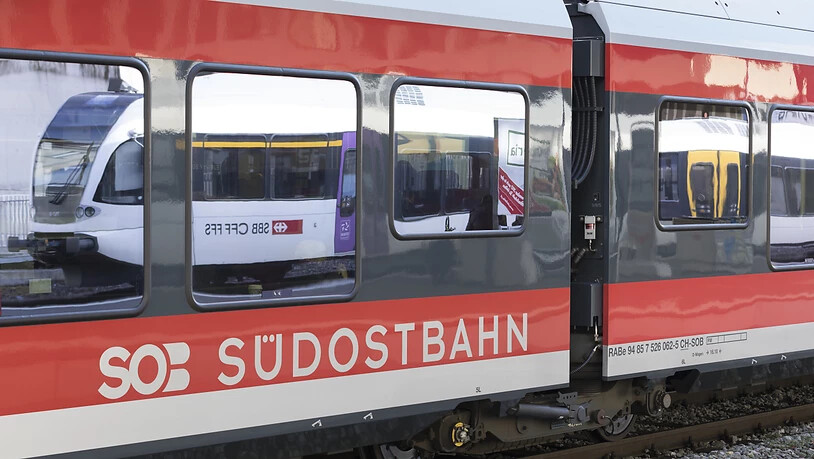 Das Bundesamt für Verkehr hat die Südostbahn sowie die Montreux-Oberland-Bahn wegen unbewilligter Bauten angezeigt. (Symbolbild)