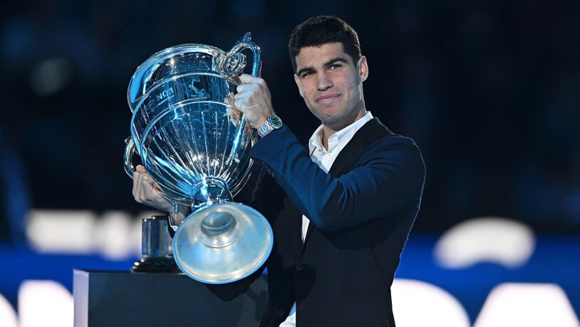 Am Freitag geht es in Paris auch um die Nummer 1 in der Weltrangliste: Carlos Alcaraz eroberte die Position im letzten Jahr, Novak Djokovic holte sie am Australian Open zurück, aktuell steht wieder der Spanier an der Spitze