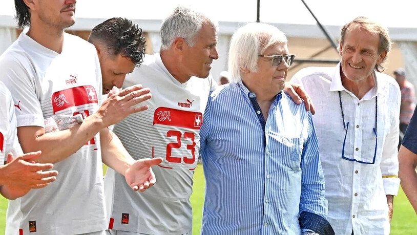 Altstars in Uznach: Alain Nef, Milaim Rama, Andy Egli, Gilbert Gress, Heinz Hermann (v.l.).