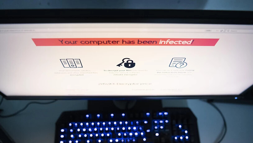 Der Datenschützer eröffnet eine Untersuchung gegen die Bundesämter für Polizei sowie Zoll und Grenzschutz im Zusammenhang mit dem gehackten Softwareanbieter Xplain. (Symbolbild)